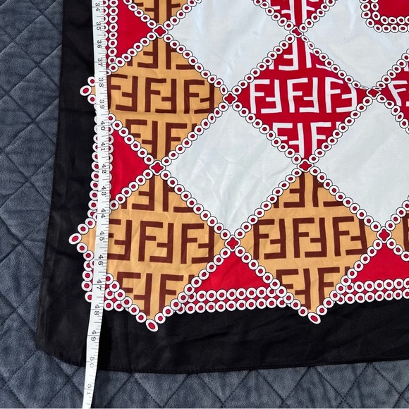 Fendi scarf Silk large square wrap B19 - Picture 8 of 9